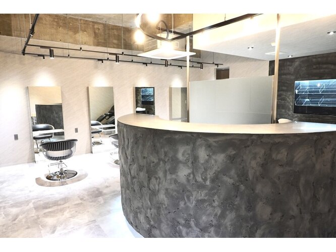 Liz JAPANのヘアサロン店内
